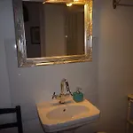 Manoir De La Chapelle Bed & Breakfast