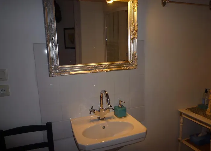 Manoir De La Chapelle Bed & Breakfast